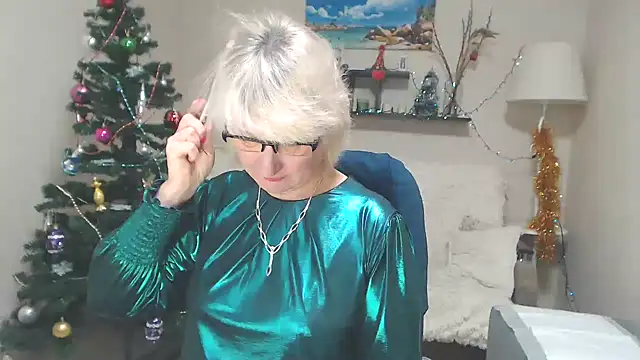 Snapshot of FleurMays chatting on January 2025 09:10:02 AM FleurMays online show from January 2025 09:10:02 AM