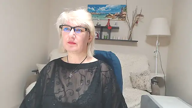 Snapshot of FleurMays chatting on January 2025 05:48:01 AM FleurMays online show from January 2025 05:48:01 AM