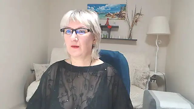 Snapshot of FleurMays chatting on February 2025 08:20:01 AM FleurMays online show from February 2025 08:20:01 AM