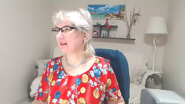 Snapshot of FleurMays chatting on February 2025 06:56:01 AM FleurMays online show from February 2025 06:56:01 AM