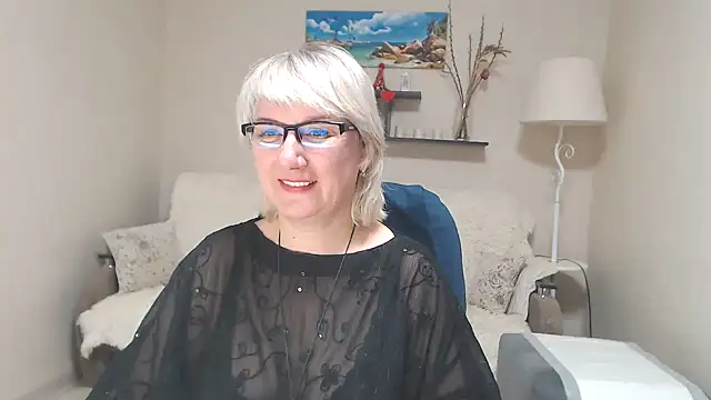Snapshot of FleurMays chatting on February 2025 09:05:01 AM FleurMays online show from February 2025 09:05:01 AM