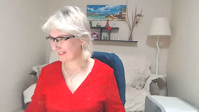 Snapshot of FleurMays chatting on February 2025 01:44:02 PM FleurMays online show from February 2025 01:44:02 PM