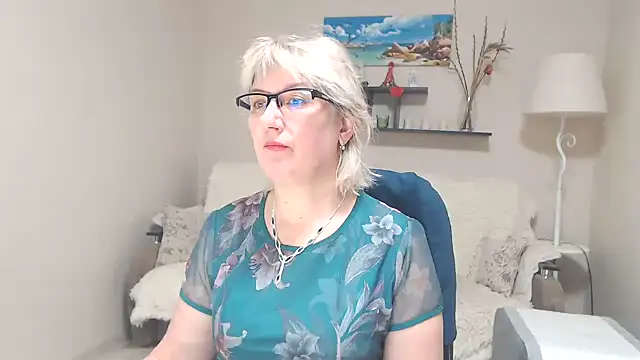 Snapshot of FleurMays chatting on February 2025 05:13:02 AM FleurMays online show from February 2025 05:13:02 AM