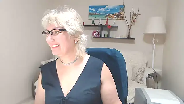 Snapshot of FleurMays chatting on February 2025 12:08:01 PM FleurMays online show from February 2025 12:08:01 PM