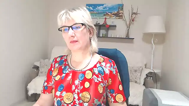 Snapshot of FleurMays chatting on March 2025 02:48:01 AM FleurMays online show from March 2025 02:48:01 AM
