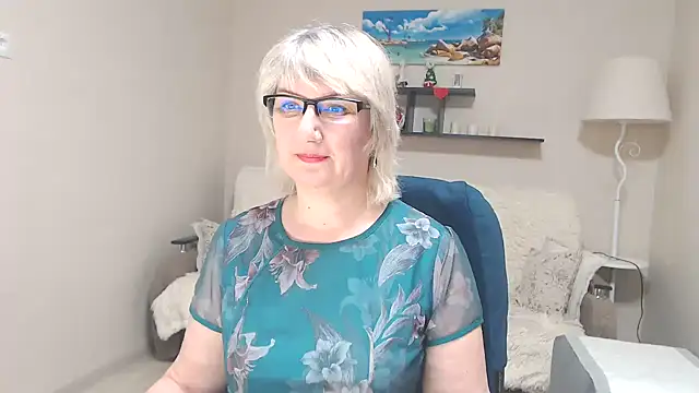 Snapshot of FleurMays chatting on March 2025 04:56:01 AM FleurMays online show from March 2025 04:56:01 AM