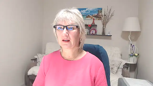 Snapshot of FleurMays chatting on September 2025 03:10:02 AM FleurMays online show from September 2025 03:10:02 AM