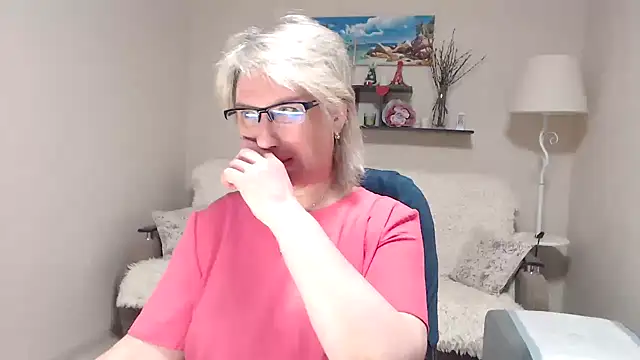 FleurMays online show from May 2026 01:43:01 AM