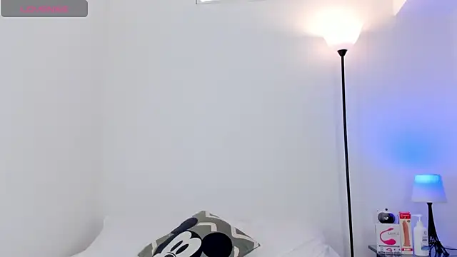 mike tylor01 online show from February 2026 03:39:01 PM