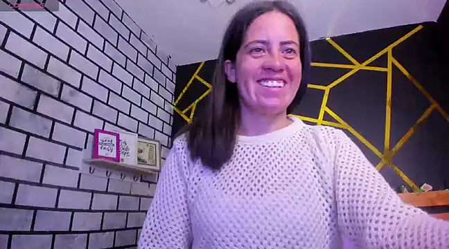 Snapshot of kathina_giraldo chatting on December 2024 12:38:01 PM kathina giraldo online show from December 2024 12:38:01 PM