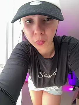 SofiaG  online show from February 2025 05:12:01 PM