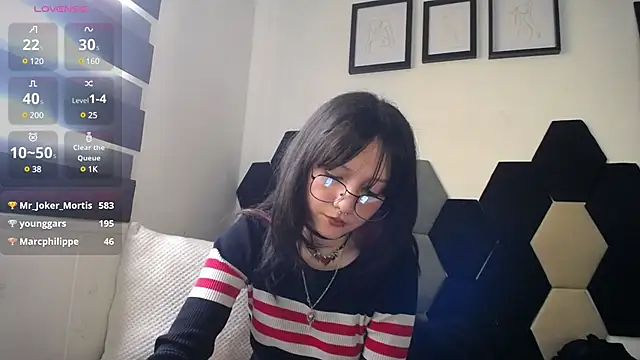 Snapshot of Maki_Zein chatting on February 2025 04:26:02 PM Maki Zein online show from February 2025 04:26:02 PM