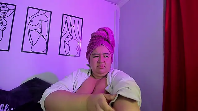 RubyPirsso18 online show from January 2025 04:18:01 PM