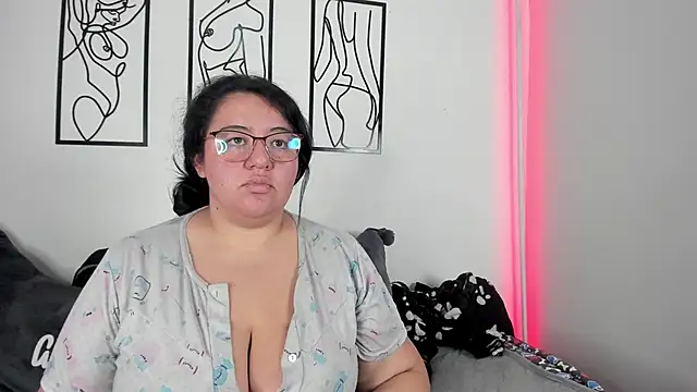 RubyPirsso18 online show from January 2025 11:22:01 PM