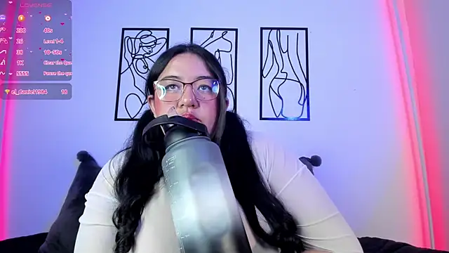 RubyPirsso18 online show from February 2025 10:14:01 PM