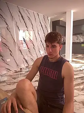 Snapshot of oliver_Lz chatting on December 2025 08:14:02 PM oliver Lz online show from December 2025 08:14:02 PM