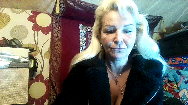 CassandraSandra44 online show from February 2026 06:32:02 AM