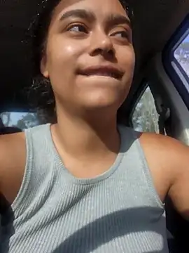 Snapshot of cinnaminnie chatting on March 2025 01:37:02 PM cinnaminnie online show from March 2025 01:37:02 PM