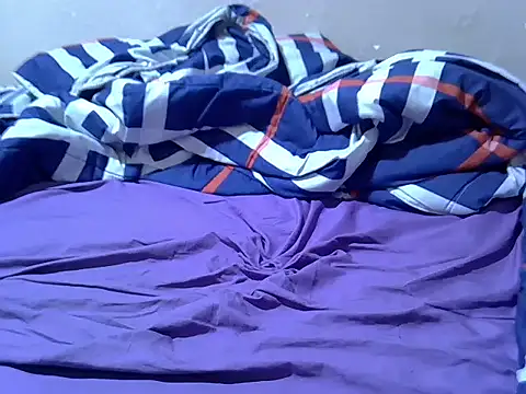 Snapshot of Just_Karu chatting on December 2025 09:46:02 AM Just Karu online show from December 2025 09:46:02 AM