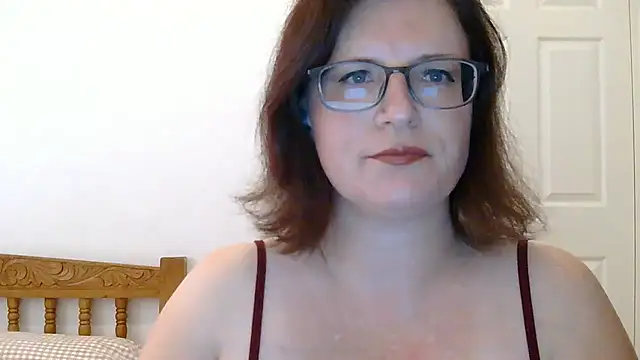 CrimsonMistress online show from November 2025 10:45:01 PM