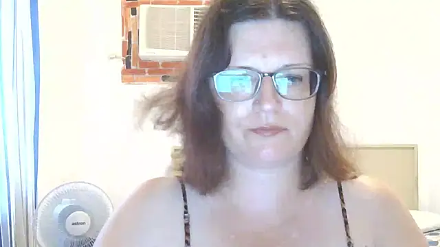 CrimsonMistress online show from April 2026 10:45:01 PM