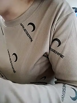 Snapshot of JasminePham chatting on November 2025 01:00:02 AM JasminePham online show from November 2025 01:00:02 AM