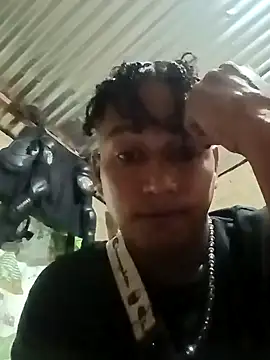 Snapshot of 21cmdegloria chatting on January 2025 05:15:02 AM 21cmdegloria online show from January 2025 05:15:02 AM
