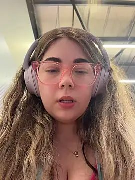 brooklynivy online show from June 2026 12:39:01 PM