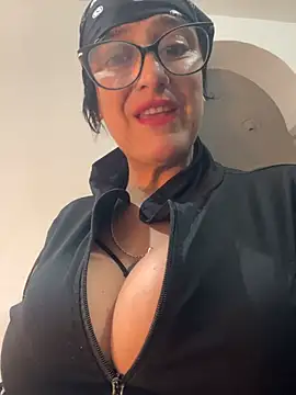 anastasia and jordan online show from June 2026 10:47:02 AM