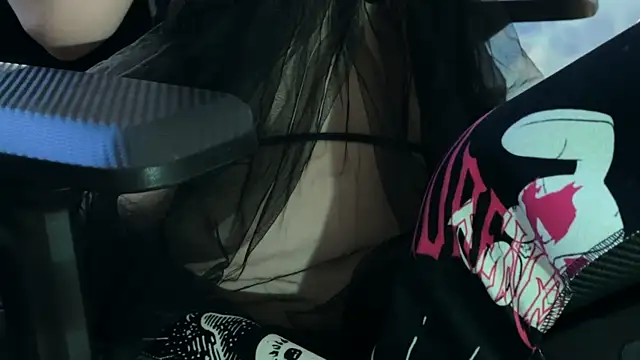 Snapshot of KiraLiLime chatting on March 2025 06:08:02 PM KiraLiLime online show from March 2025 06:08:02 PM