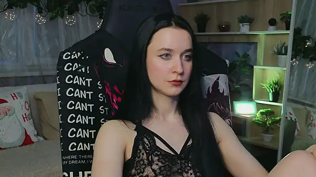 Snapshot of KiraLiLime chatting on March 2025 03:28:02 PM KiraLiLime online show from March 2025 03:28:02 PM