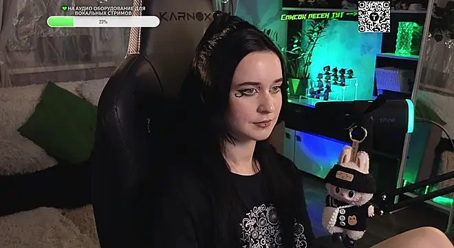 Snapshot of KiraLiLime chatting on October 2025 05:35:01 PM KiraLiLime online show from October 2025 05:35:01 PM