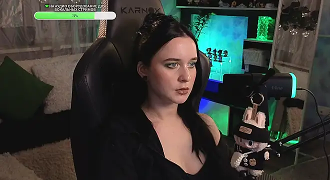 Snapshot of KiraLiLime chatting on October 2025 01:39:01 AM KiraLiLime online show from October 2025 01:39:01 AM