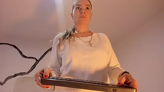 BridgetRodriguez online show from January 2025 12:07:02 PM