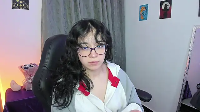 indra cam online show from May 2026 04:42:02 AM