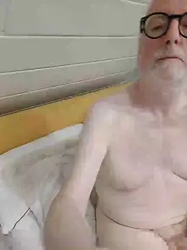 Greyhound70 online show from March 2025 10:13:02 PM