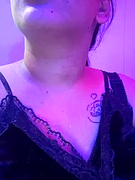 vadapavgirl online show from November 2025 08:13:01 AM