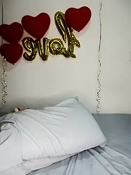 Snapshot of LalitaQueen chatting on February 2025 07:00:02 AM LalitaQueen online show from February 2025 07:00:02 AM