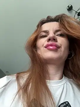 Snapshot of MayaMR chatting on June 2026 07:53:02 AM MayaMR online show from June 2026 07:53:02 AM