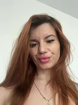 Snapshot of MayaMR chatting on June 2026 08:02:02 AM MayaMR online show from June 2026 08:02:02 AM