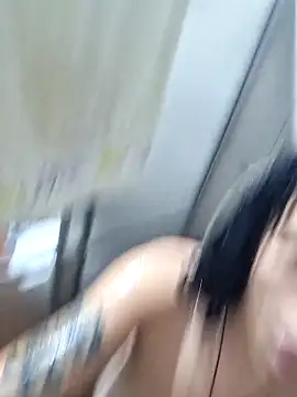 Snapshot of Sweet-diamondxxx chatting on October 2025 05:35:02 PM Sweet-diamondxxx online show from October 2025 05:35:02 PM