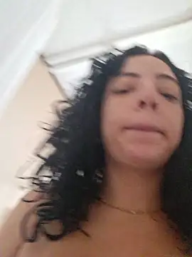 Snapshot of Sweet-diamondxxx chatting on December 2025 12:11:02 PM Sweet-diamondxxx online show from December 2025 12:11:02 PM