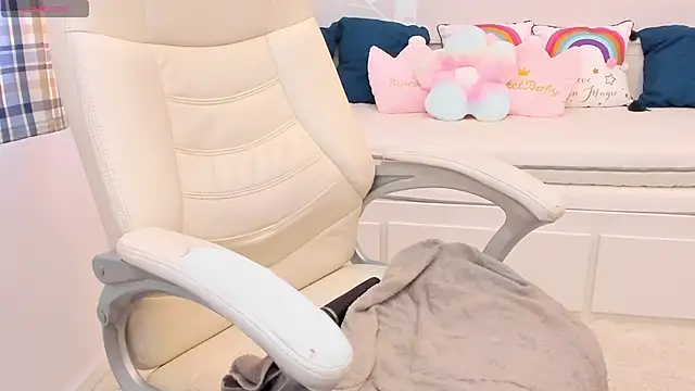 Snapshot of AniaGray chatting on December 2024 09:59:02 AM AniaGray online show from December 2024 09:59:02 AM