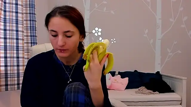 Snapshot of AniaGray chatting on January 2025 07:06:02 AM AniaGray online show from January 2025 07:06:02 AM