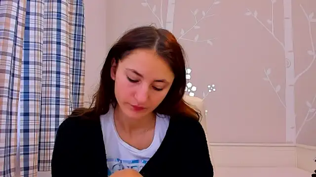 Snapshot of AniaGray chatting on February 2025 06:43:01 AM AniaGray online show from February 2025 06:43:01 AM