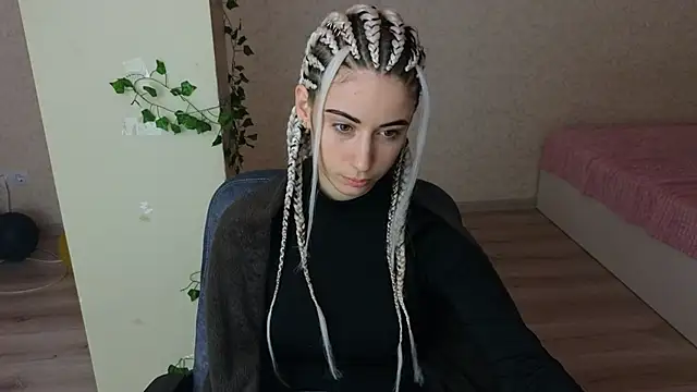 LittleFreya9 online show from February 2025 03:52:02 PM