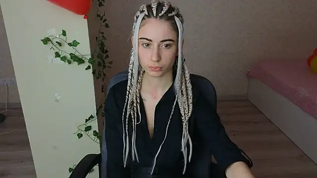 LittleFreya9 online show from February 2025 07:21:01 PM
