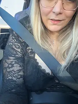 EmyLana online show from February 2025 10:33:02 AM