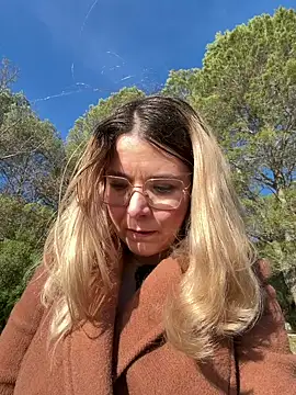 EmyLana online show from February 2026 08:15:02 AM