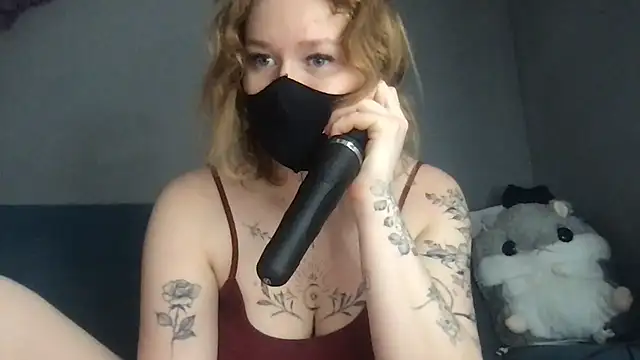Snapshot of DirtyAlexIs chatting on January 2025 08:34:01 AM DirtyAlexIs online show from January 2025 08:34:01 AM